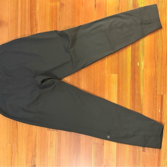 Lululemon Align Joggers - Picture 2 of 3